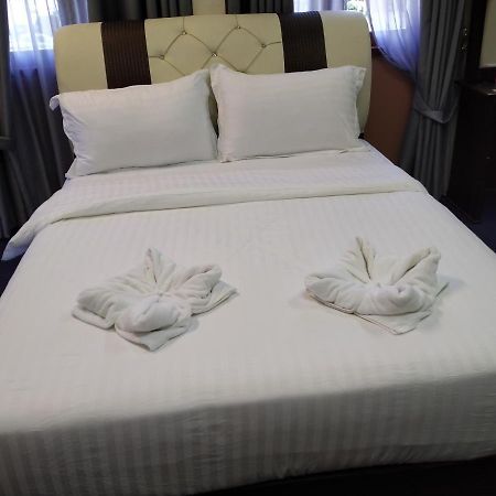 Maidam Inn Jertih Luaran gambar